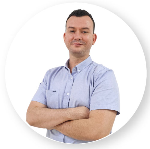 Daniel  Alvarez